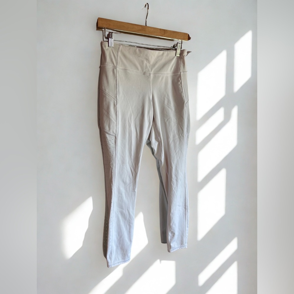 Athleta Ultimate Dotted Cut Out Leggings  Zipper Pockets White